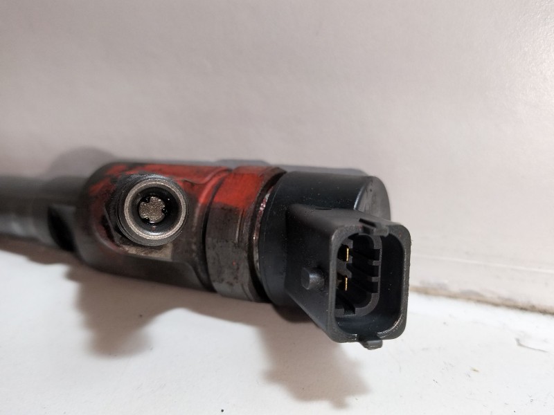 Recambio de inyector para peugeot 206 berlina 2.0 hdi cat referencia OEM IAM 9640088780  