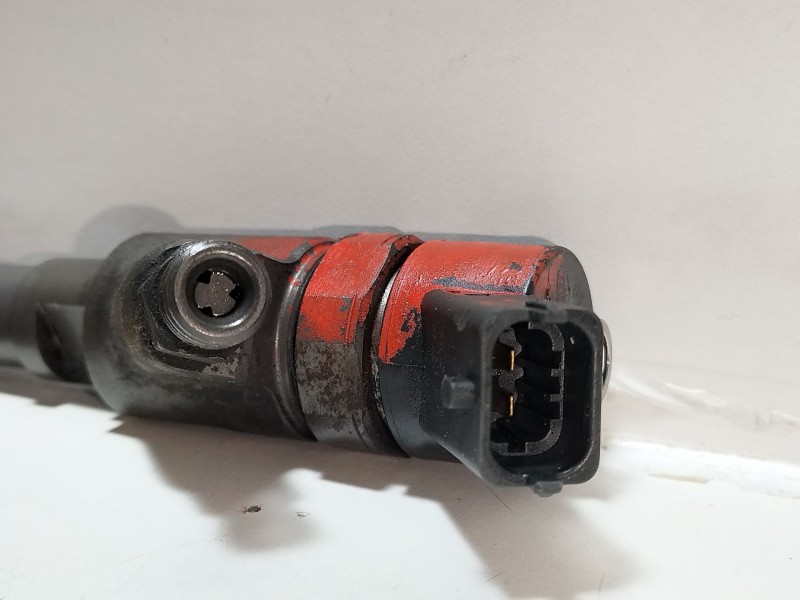 Recambio de inyector para peugeot 206 berlina 2.0 hdi cat referencia OEM IAM 9640088780  