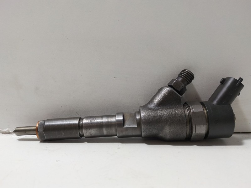 Recambio de inyector para citroën c5 i (dc_) 2.0 hdi (dcrhyb) referencia OEM IAM 0445110076  