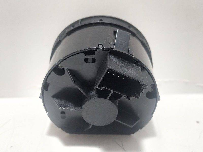 Recambio de mando luces para audi a4 avant (8e) 1.9 tdi quattro sport edition referencia OEM IAM 4F1941531E  