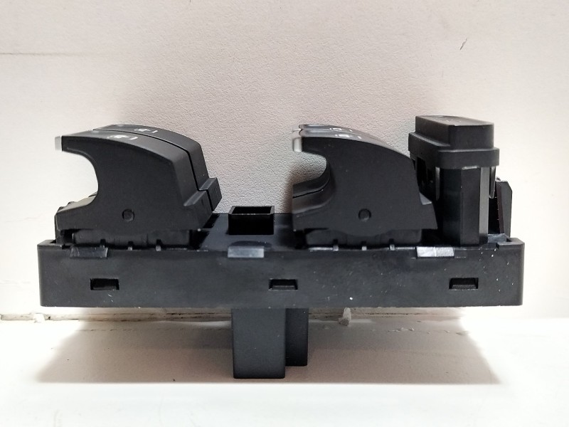 Recambio de mando elevalunas delantero izquierdo para volkswagen golf vii (5g1, bq1, be1, be2) 2.0 tdi referencia OEM IAM 5G0959