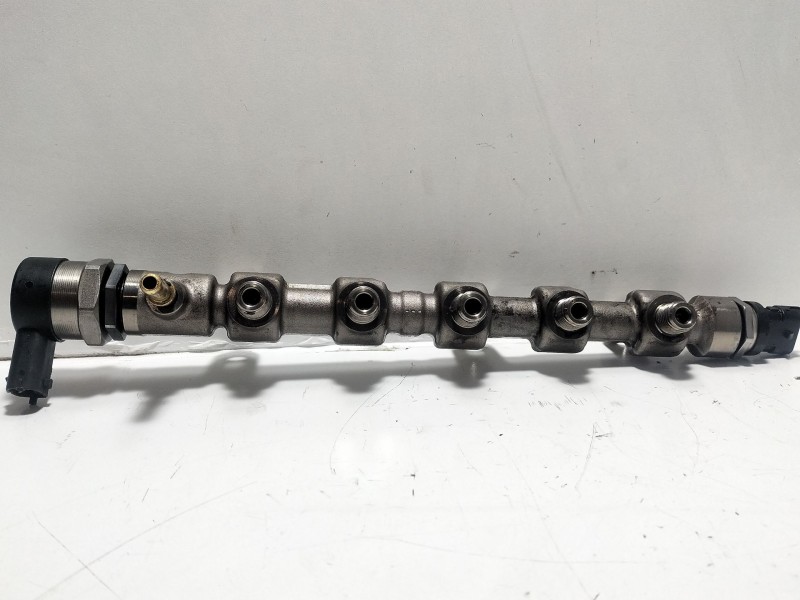 Recambio de rampa inyectora para nissan qashqai i (j10, nj10) 2.0 dci referencia OEM IAM 0445214173  