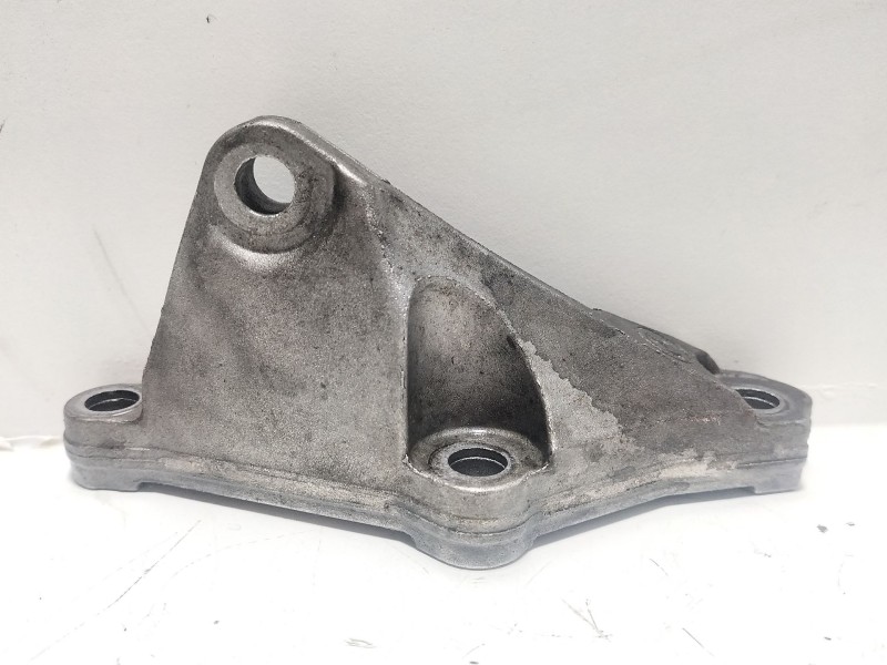 Recambio de soporte motor para bmw serie 3 berlina (e90) 318d referencia OEM IAM 1351781069801  