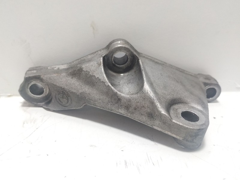 Recambio de soporte motor para bmw serie 3 berlina (e90) 318d referencia OEM IAM 1351781069801  