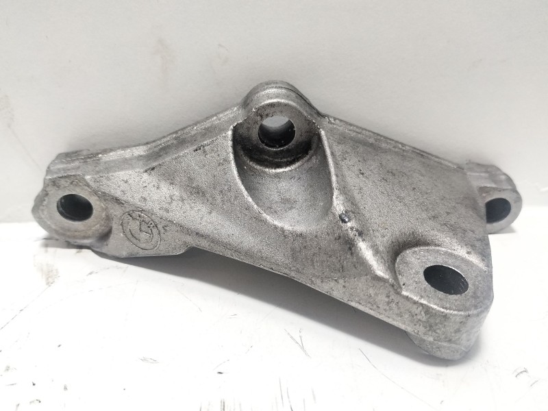 Recambio de soporte motor para bmw serie 3 berlina (e90) 318d referencia OEM IAM 1351781069801  