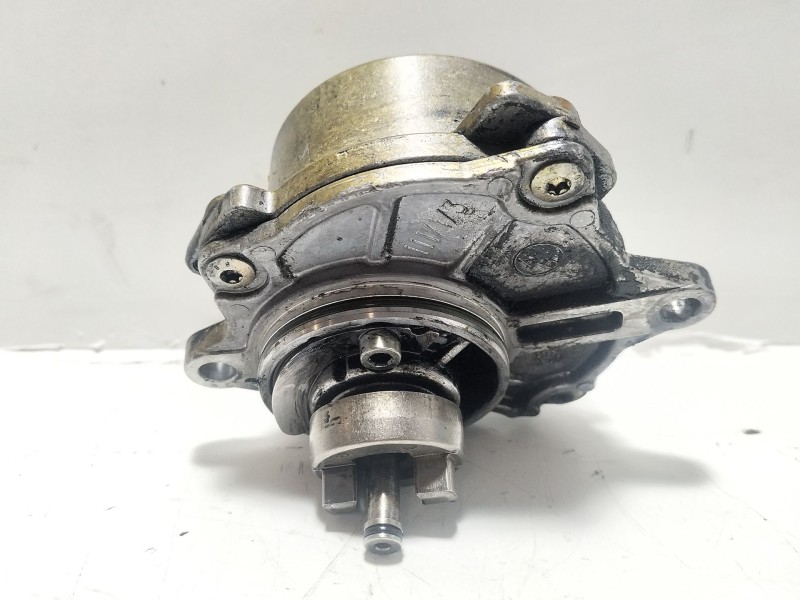 Recambio de depresor freno / bomba vacio para mercedes-benz clase s (w220) berlina 400 cdi (220.028) referencia OEM IAM A6112300