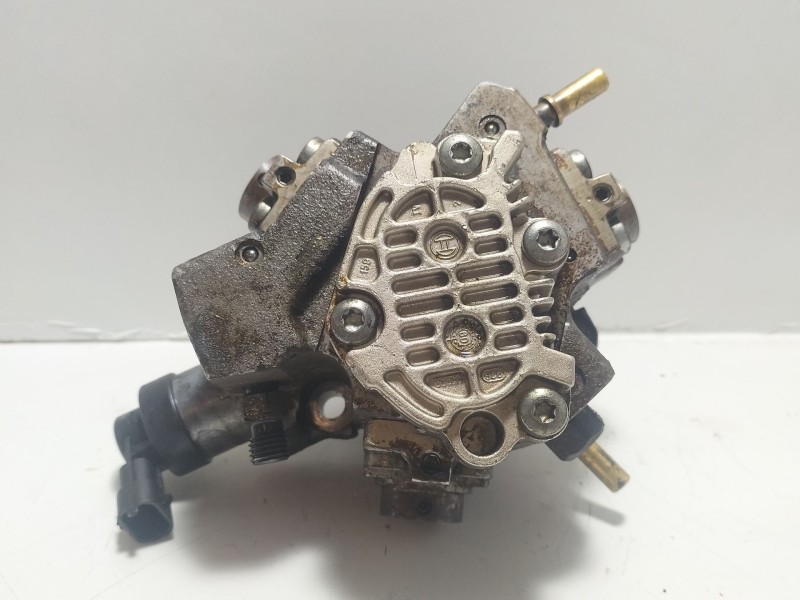 Recambio de bomba inyeccion para nissan qashqai i (j10, nj10) 2.0 dci referencia OEM IAM 0445010223  