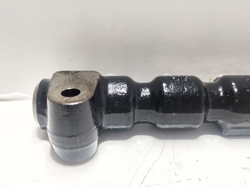 Recambio de rampa inyectora para ford focus lim. (cb8) ambiente referencia OEM IAM 9654592680  