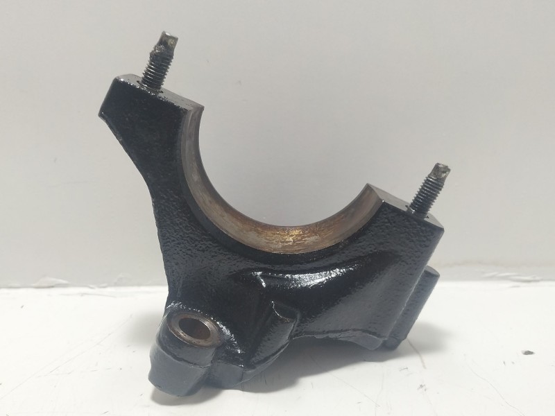 Recambio de soporte motor para mazda 3 (bk) 1.6 di turbo referencia OEM IAM 91610070A  