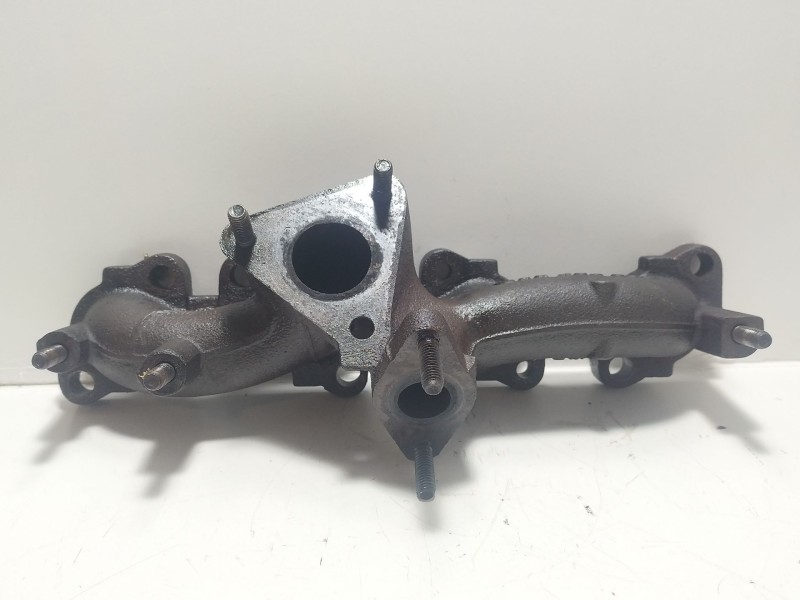 Recambio de colector escape para audi a4 avant (8e) 2.0 tdi referencia OEM IAM 03G253033E  