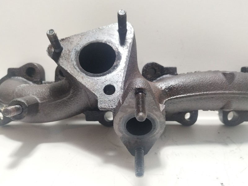 Recambio de colector escape para audi a4 avant (8e) 2.0 tdi referencia OEM IAM 03G253033E  