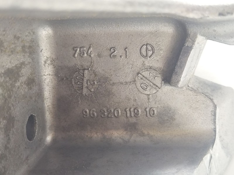 Recambio de soporte motor para peugeot 406 (8b) 2.0 hdi 110 referencia OEM IAM 9632011910  