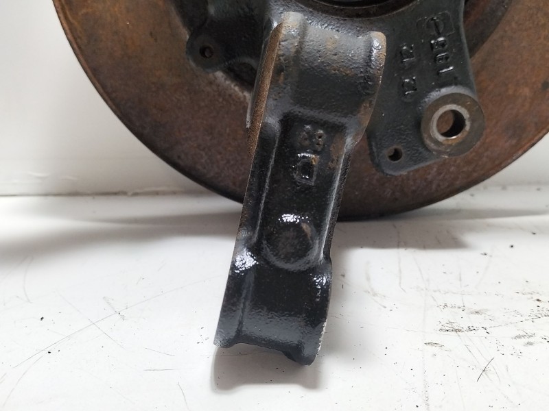 Recambio de mangueta delantera derecha para renault grand scénic iii (jz0/1_) 1.6 dci (jz00, jz12) referencia OEM IAM R9M 402R9M