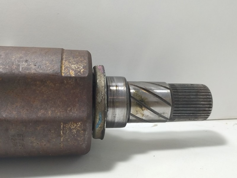 Recambio de transmision delantera izquierda para renault grand scénic iii (jz0/1_) 1.6 dci (jz00, jz12) referencia OEM IAM 82007