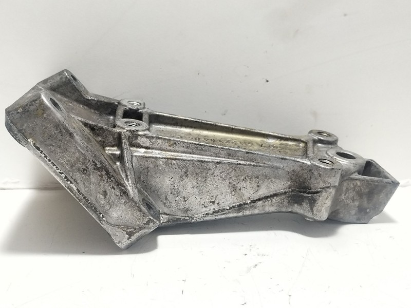 Recambio de soporte motor para mercedes-benz sprinter 02.00  caja cerrada 2.2 cdi cat referencia OEM IAM A6112230404  