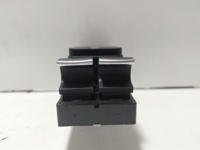 Recambio de mando elevalunas delantero izquierdo para volkswagen passat b7 (362) 1.6 tdi referencia OEM IAM 1K4959857  