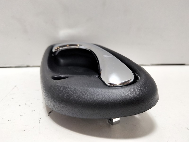 Recambio de maneta interior delantera izquierda para suzuki grand vitara 5 puertas sq (ft) 2.5 v6 referencia OEM IAM 8313076G01 