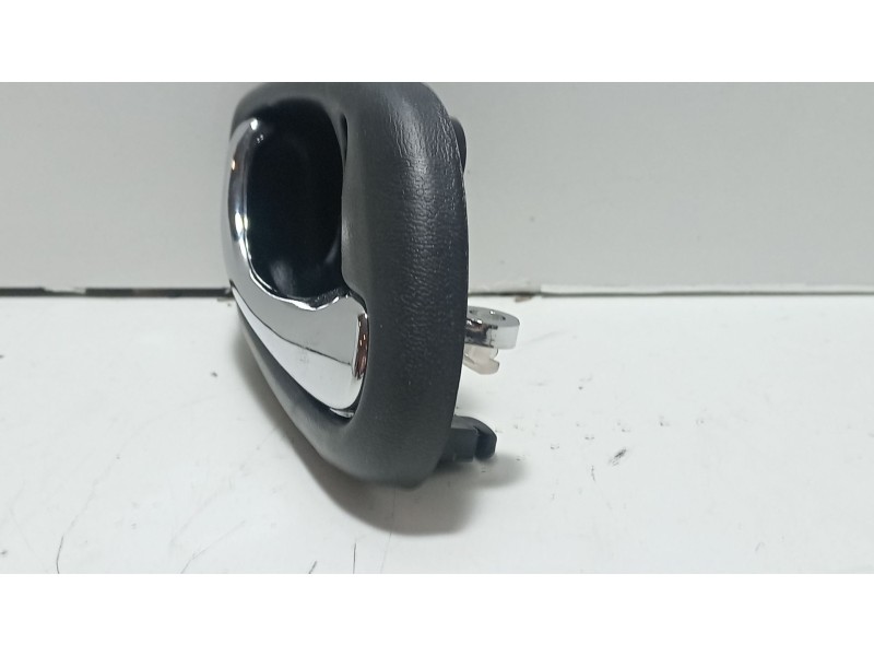 Recambio de maneta interior delantera derecha para suzuki vitara (et) hdi (se 420hdi) referencia OEM IAM 2565R  