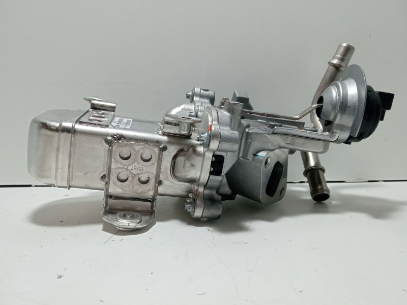 Recambio de enfriador egr para nissan navara np300 caja/chasis (d23) 2.3 dci 4x4 referencia OEM IAM 147350963R  