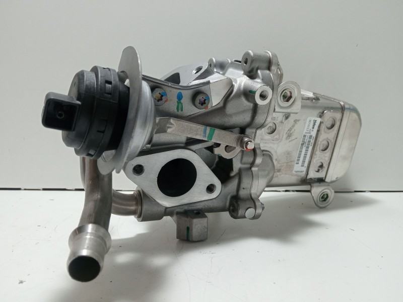 Recambio de enfriador egr para nissan navara np300 caja/chasis (d23) 2.3 dci 4x4 referencia OEM IAM 147350963R  