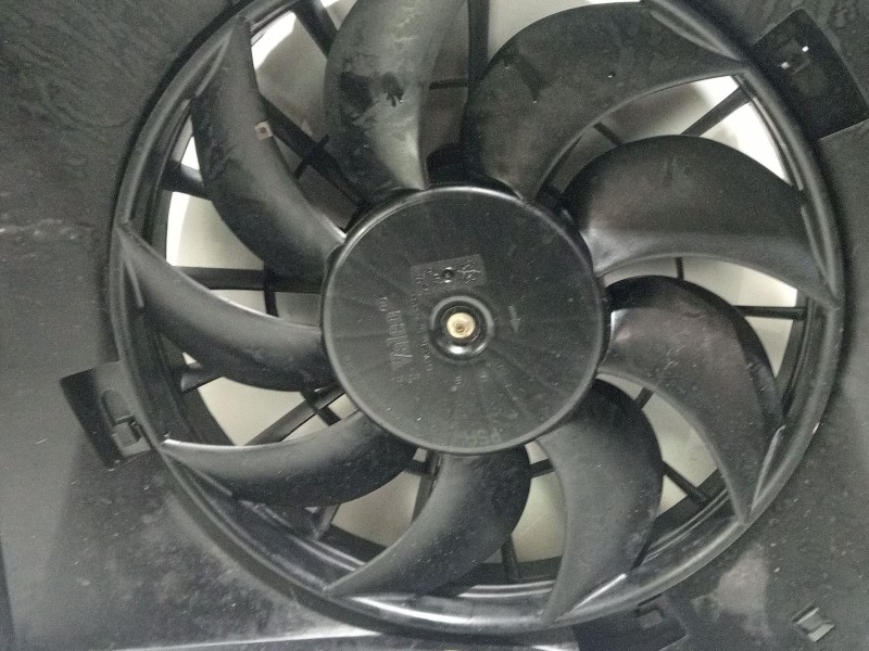 Recambio de electroventilador para fiat scudo (222) 2.0 16v jtd elx kombi (7 sitze) referencia OEM IAM 864189D  