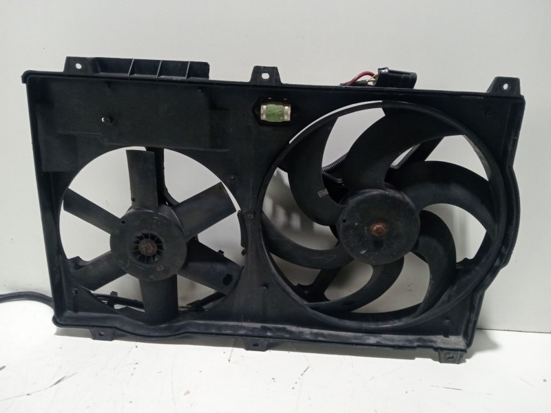 Recambio de electroventilador para peugeot boxer autobús (244, z_) 2.0 hdi referencia OEM IAM 8240123  