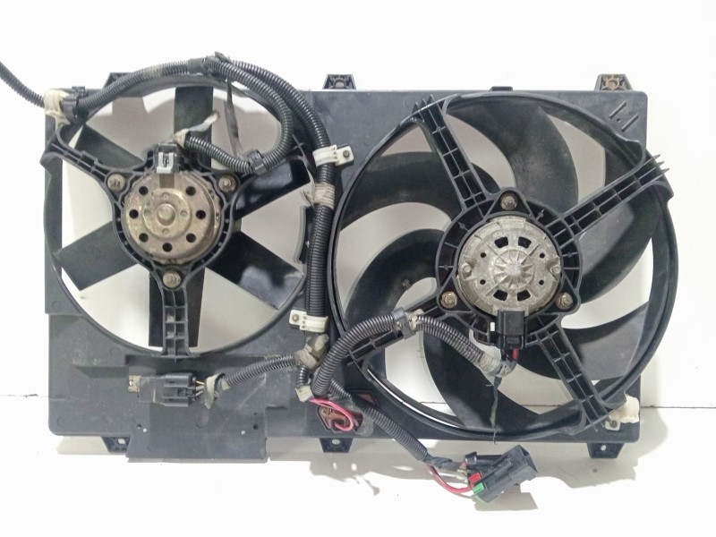 Recambio de electroventilador para peugeot boxer autobús (244, z_) 2.0 hdi referencia OEM IAM 8240123  
