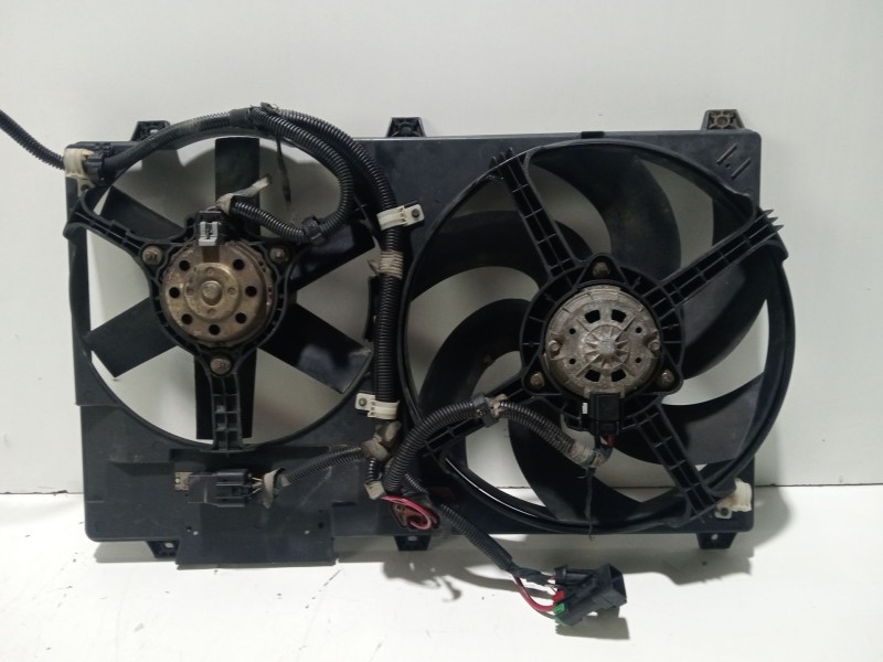 Recambio de electroventilador para peugeot boxer autobús (244, z_) 2.0 hdi referencia OEM IAM 8240123  