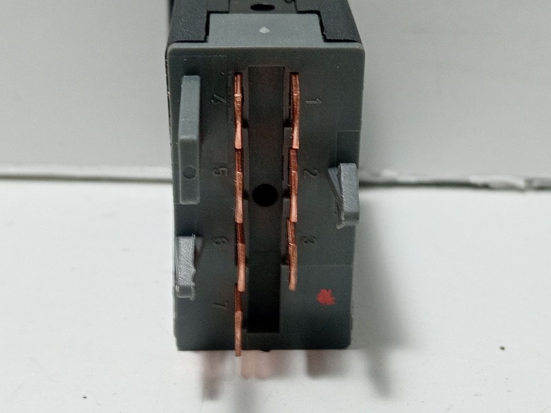 Recambio de warning para volkswagen golf iv (1j1) 1.9 tdi referencia OEM IAM 1J0953235J  