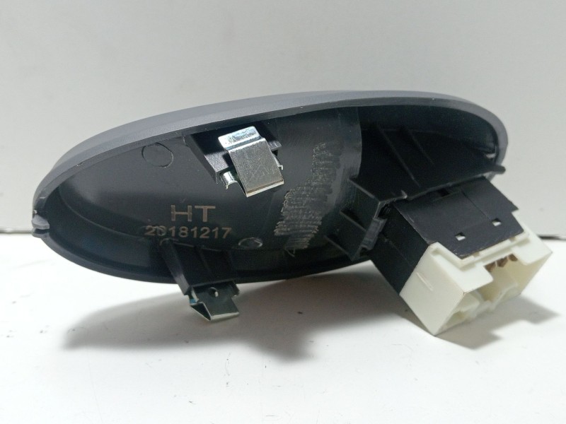 Recambio de mando elevalunas delantero derecho para iveco daily iii autobús 50 c 11 natural power (cng) referencia OEM IAM FT919