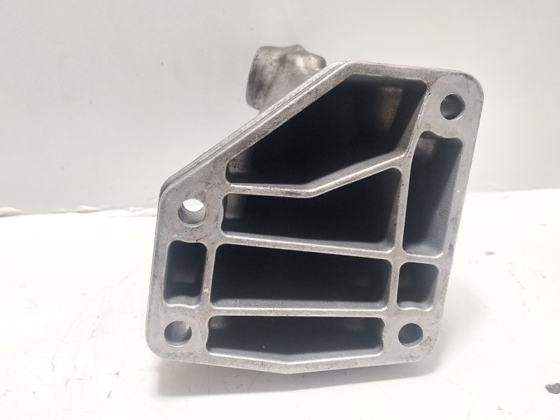 Recambio de soporte motor para mercedes-benz clase r (w251) 3.0 cdi cat referencia OEM IAM A6422230204  