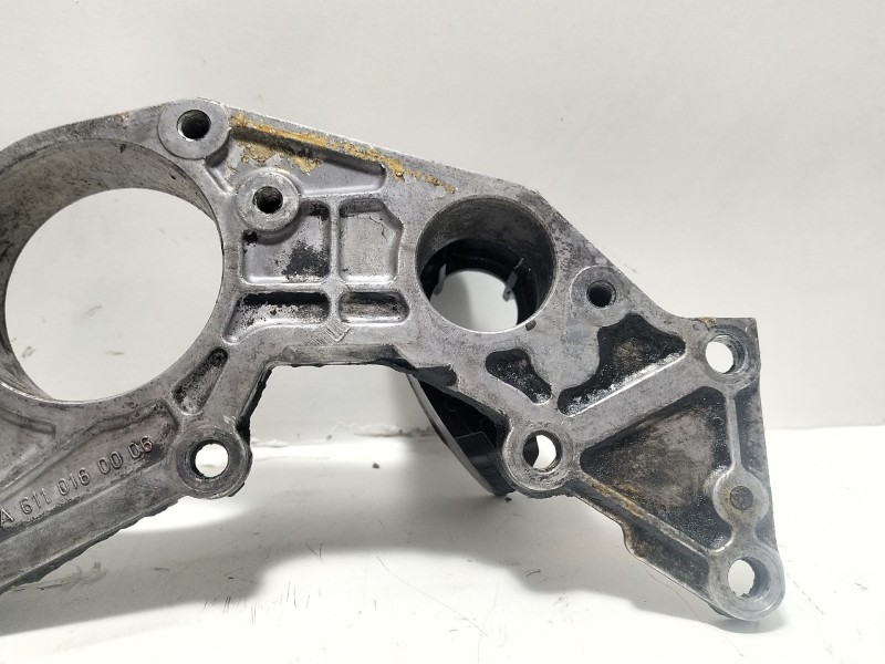 Recambio de tapa distribucion para mercedes-benz clase c (w203) c 270 cdi (203.016) referencia OEM IAM A6110160006  