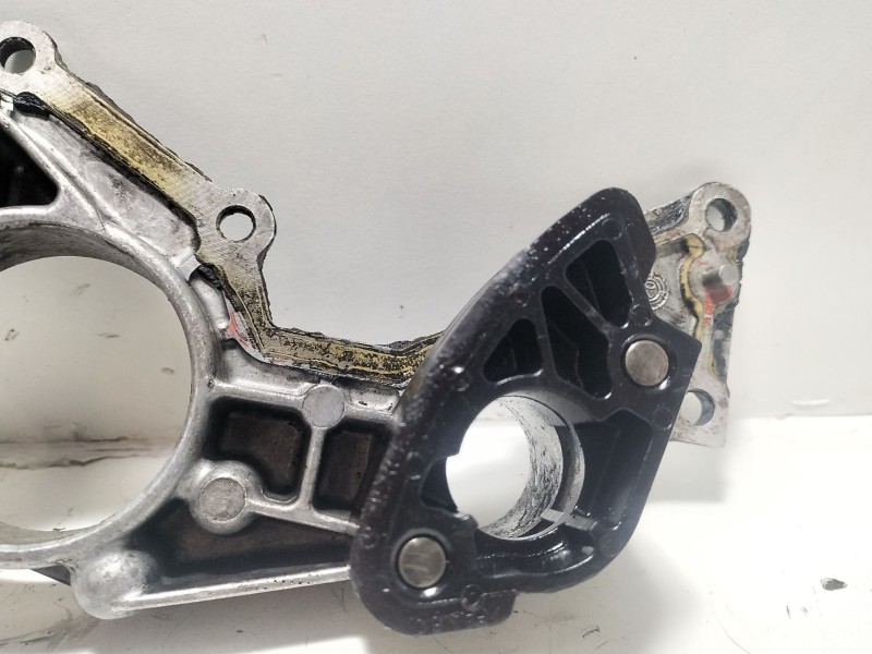 Recambio de tapa distribucion para mercedes-benz clase c (w203) c 270 cdi (203.016) referencia OEM IAM A6110160006  