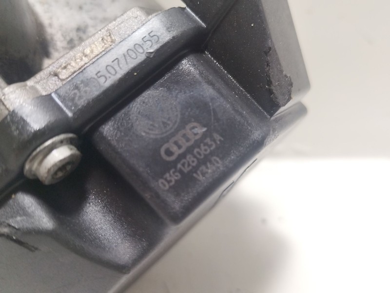 Recambio de caja mariposa para volkswagen golf plus v (5m1, 521) 1.9 tdi referencia OEM IAM 03G128063A  