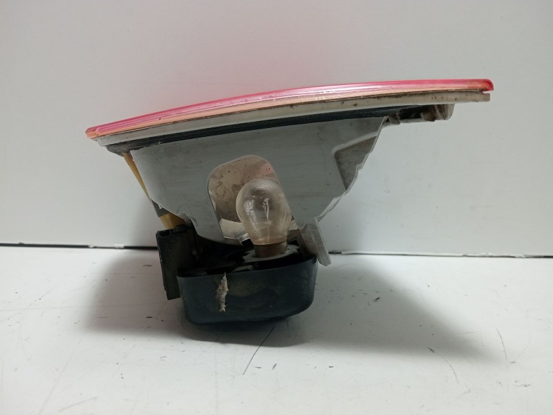 Recambio de piloto trasero izquierdo interior para bmw 3 touring (e46) 320 d referencia OEM IAM 63218364923  