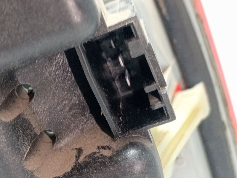 Recambio de piloto trasero derecho interior para bmw 3 touring (e46) 320 d referencia OEM IAM 63218364924  