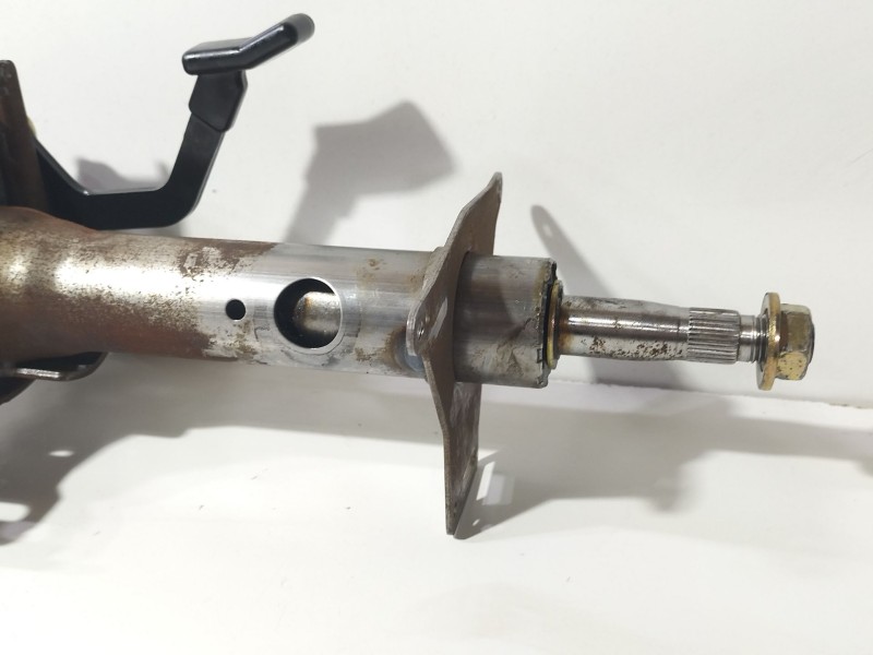 Recambio de columna direccion para nissan terrano ii (r20) 2.7 tdi 4wd referencia OEM IAM TERRANO II (R20) 2.7 TDi 4WD 1996 - 20
