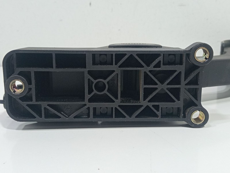 Recambio de pedal acelerador para nissan terrano ii (r20) 2.7 tdi 4wd referencia OEM IAM 0281002591  