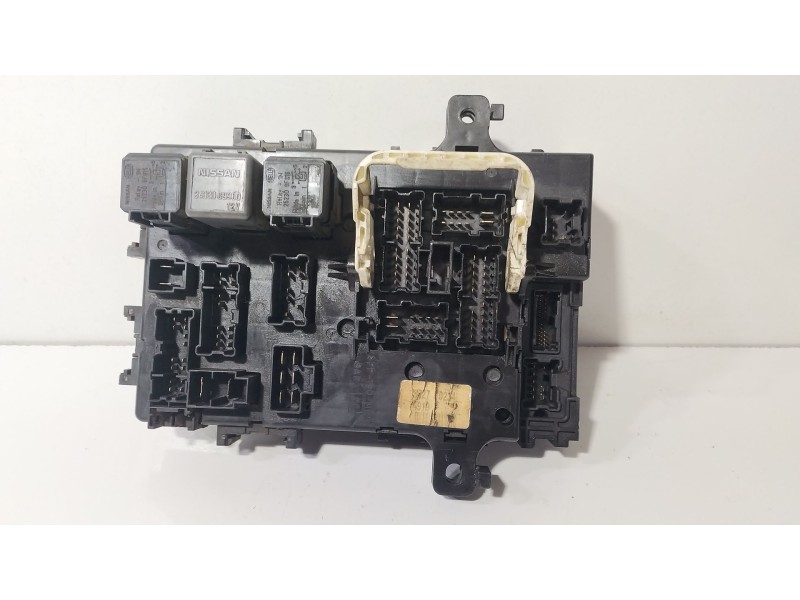 Recambio de caja reles / fusibles para nissan terrano ii (r20) 2.7 tdi 4wd referencia OEM IAM 285519F  