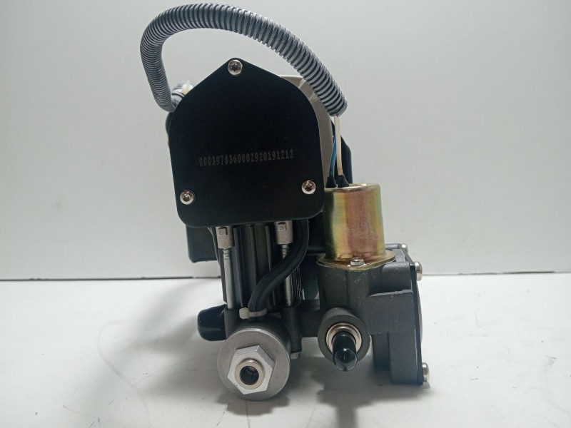 Recambio de compresor de suspension para land rover discovery iii (l319) 4.0 v6 4x4 referencia OEM IAM LR023964  
