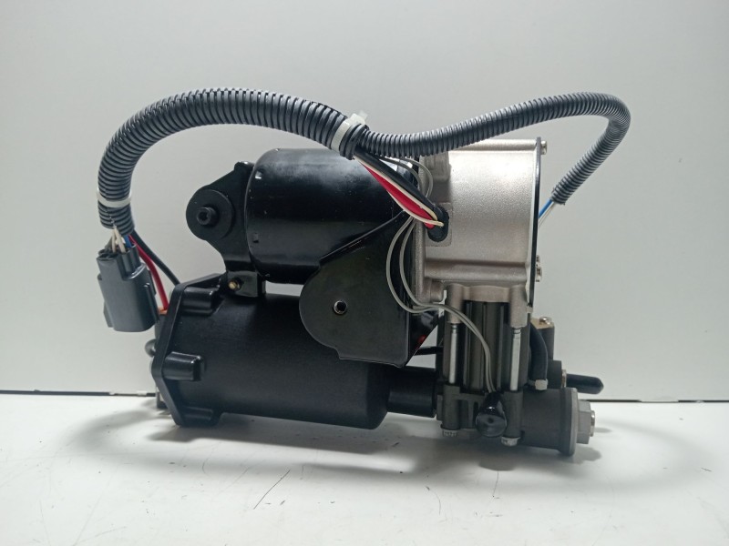 Recambio de compresor de suspension para land rover discovery iii (l319) 4.0 v6 4x4 referencia OEM IAM LR023964  