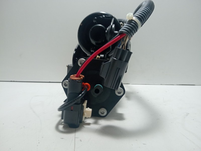 Recambio de compresor de suspension para land rover discovery iii (l319) 4.0 v6 4x4 referencia OEM IAM LR023964  