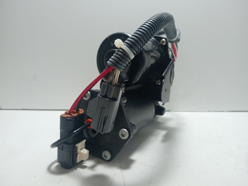 Recambio de compresor de suspension para land rover discovery iii (l319) 4.0 v6 4x4 referencia OEM IAM LR023964  