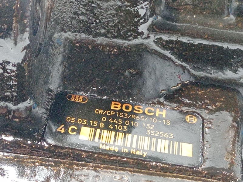 Recambio de bomba inyeccion para citroën xsara picasso 2.0 hdi referencia OEM IAM 0445010132  