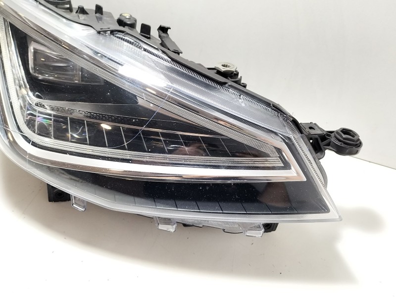 Recambio de faro derecho para seat ibiza v (kj1, kjg) 1.0 mpi referencia OEM IAM 6F1941008F  