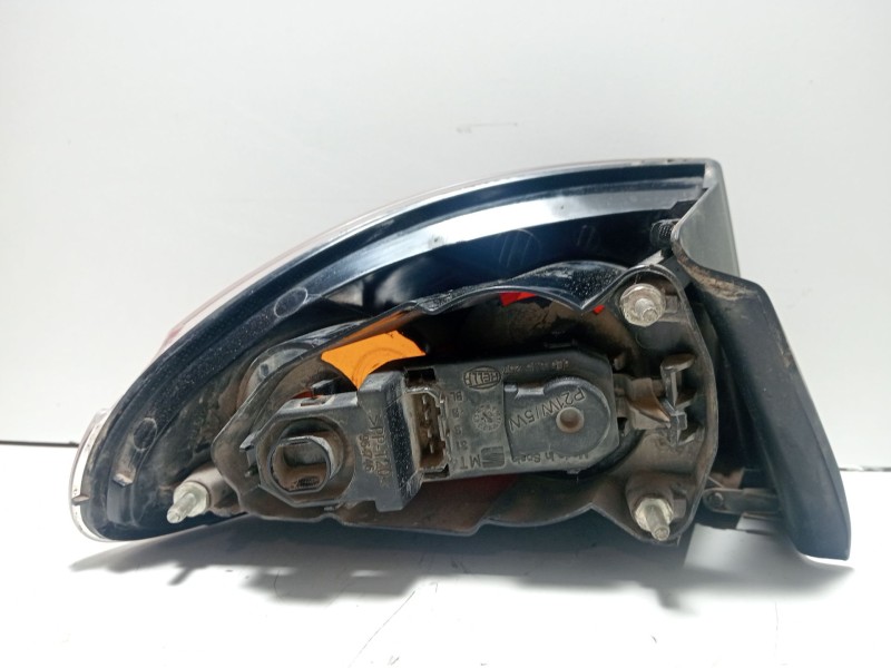 Recambio de piloto trasero derecho para seat cordoba (6l2) 1.4 16v referencia OEM IAM 6L6945096C  