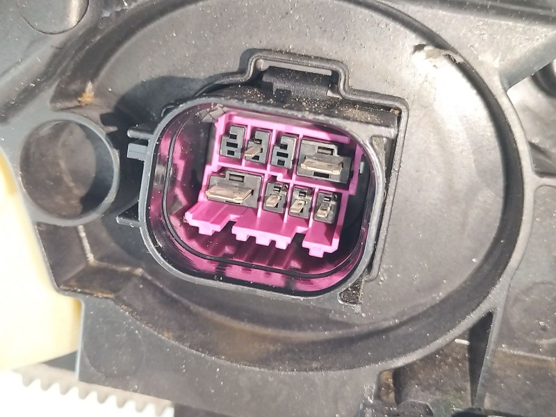 Recambio de faro izquierdo para seat ibiza v (kj1, kjg) 1.0 mpi referencia OEM IAM 6F1941007F  