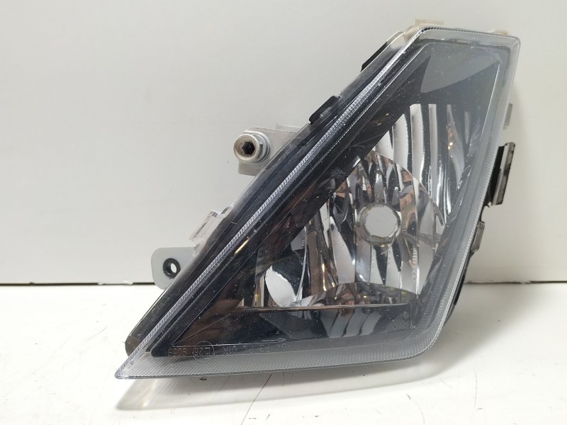 Recambio de faro antiniebla derecho para seat ibiza v (kj1, kjg) 1.0 mpi referencia OEM IAM 6F0941702A  