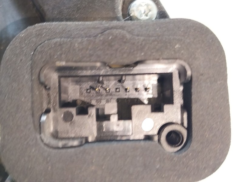 Recambio de cerradura puerta delantera izquierda para seat ibiza v (kj1, kjg) 1.0 mpi referencia OEM IAM 10B837015B  