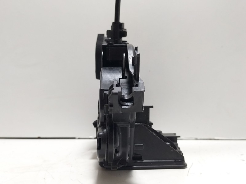 Recambio de cerradura puerta delantera izquierda para seat ibiza v (kj1, kjg) 1.0 mpi referencia OEM IAM 10B837015B  